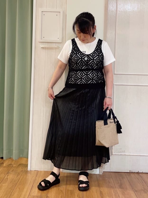 ke-yさんの「SHOO･LA･RUE｜◆大人のカジュアルコーデに 私にフィットする ニットサンダル」を使ったコーディネート