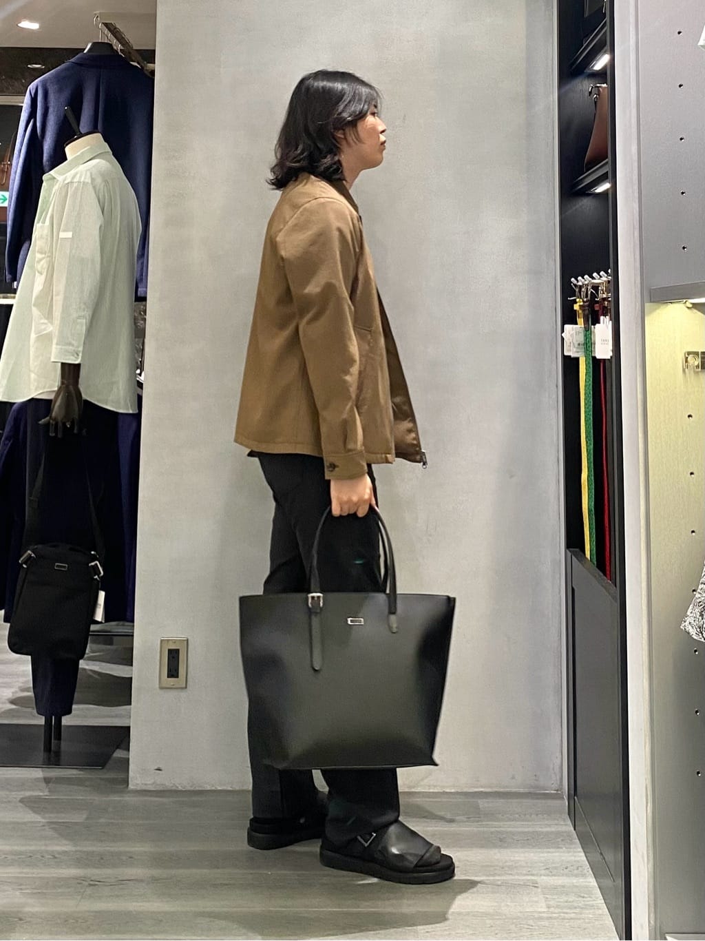 nishiさんの「TAKEO KIKUCHI｜【Made in JAPAN】播州織 ストレッチ パンツ」を使ったコーディネート