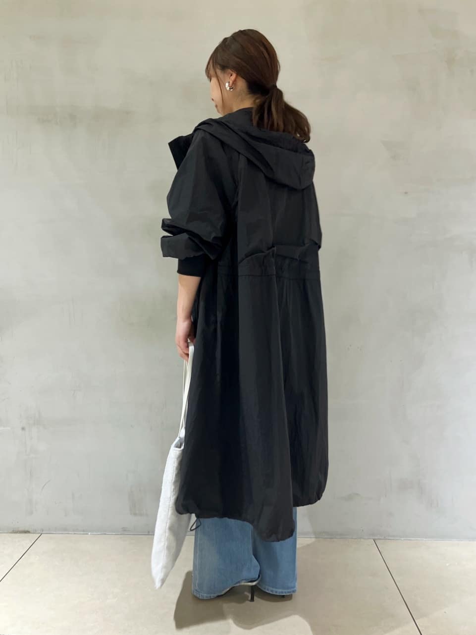 tomoさんの「UNTITLED｜◆【Munich】シアーパフスリーブプルオーバー」を使ったコーディネート