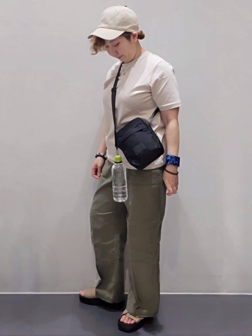 ゆきをさんの「OPAQUE.CLIP｜◆《5色展開／SS-LLサイズ》ベーシックTシャツ【UV／接触冷感／洗濯機洗い可】」を使ったコーディネート