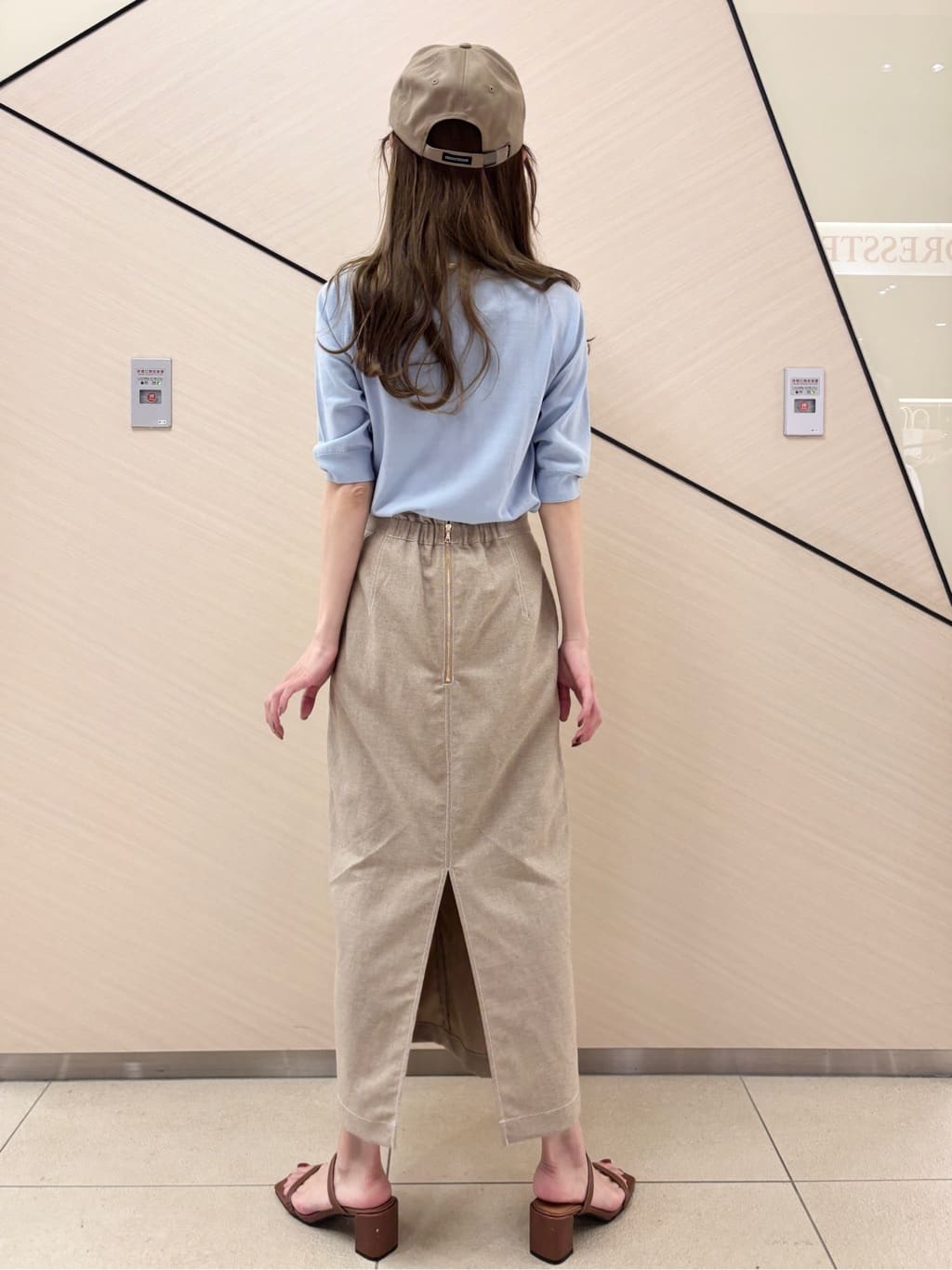 清水夏姫さんの「DRESSTERIOR｜【Safari5月号掲載】DRESSTERIORロゴキャップ」を使ったコーディネート