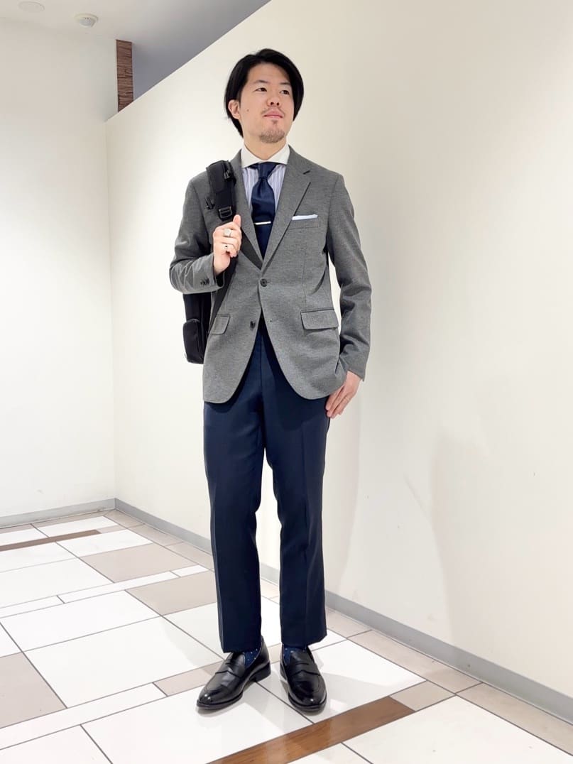 及川さんの「TAKEO KIKUCHI｜コインローファー」を使ったコーディネート