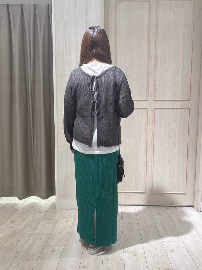 AMI55さんの「SHOO･LA･RUE｜◆キラキラループサンダル」を使ったコーディネート