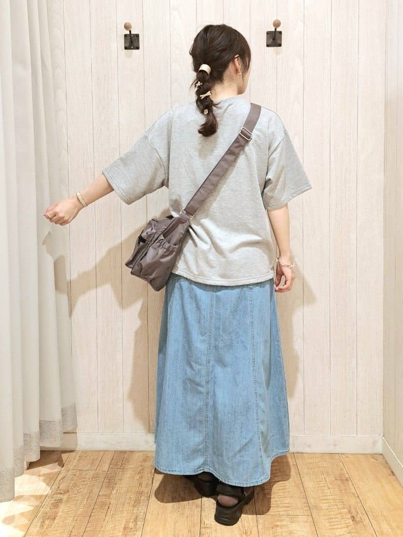 SAKIさんの「SHOO･LA･RUE｜」を使ったコーディネート