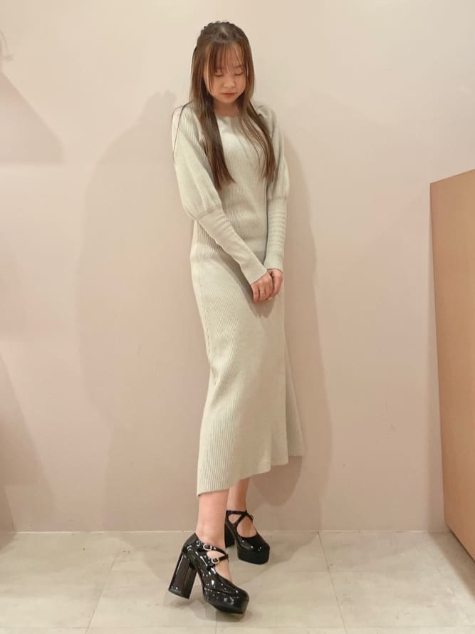 azusaさんの「ESPERANZA｜クロスダブルバックル厚底パンプス 結婚式二次会 パーティー 25SS」を使ったコーディネート