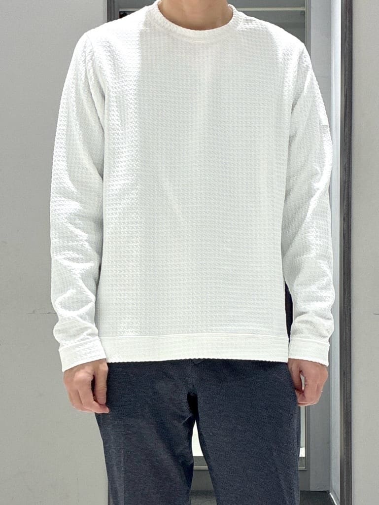 わいずみさんの「TAKEO KIKUCHI｜【多機能・軽量】シャドーライン リュック」を使ったコーディネート