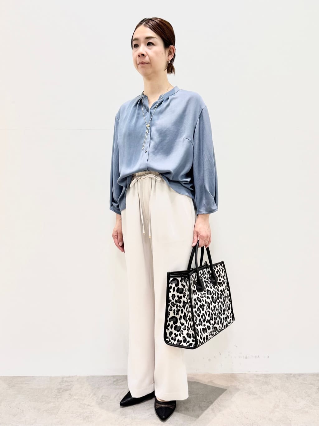 koyaさんの「Reflect｜◆【マシンウォッシュ可／セットアップ可】スリーブディティールブラウス」を使ったコーディネート