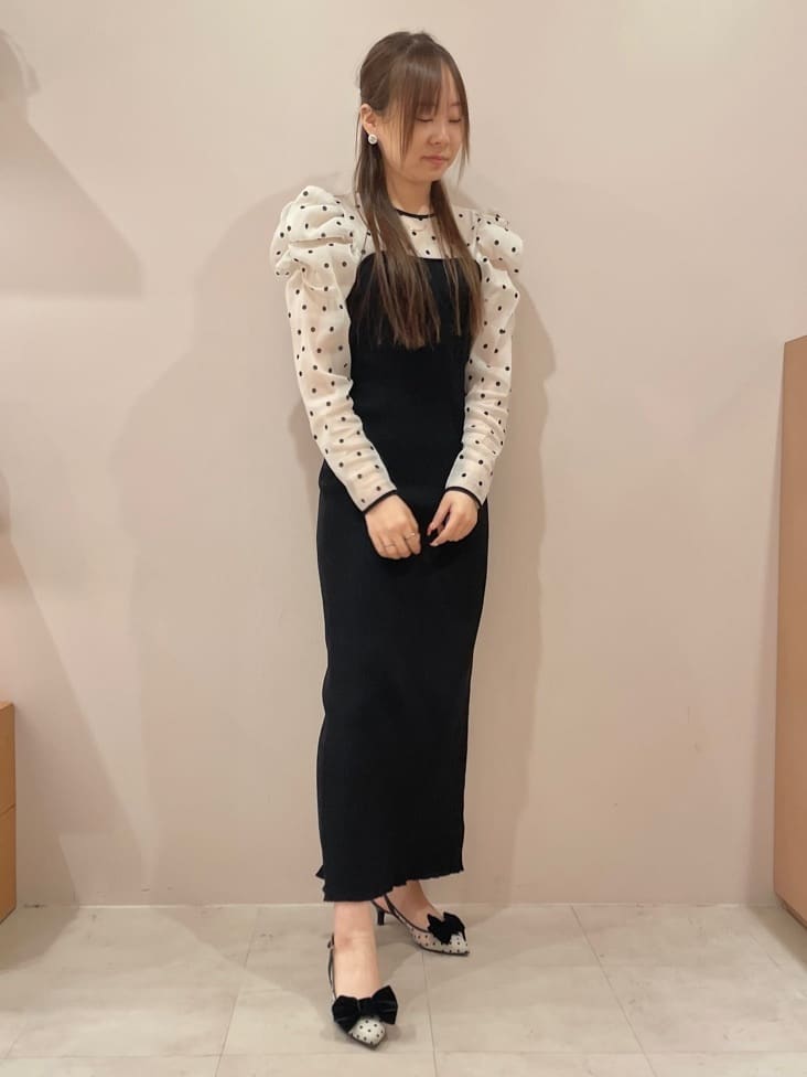 azusaさんの「ESPERANZA｜リボンチュールレースバックストラップ2WAYパンプス」を使ったコーディネート