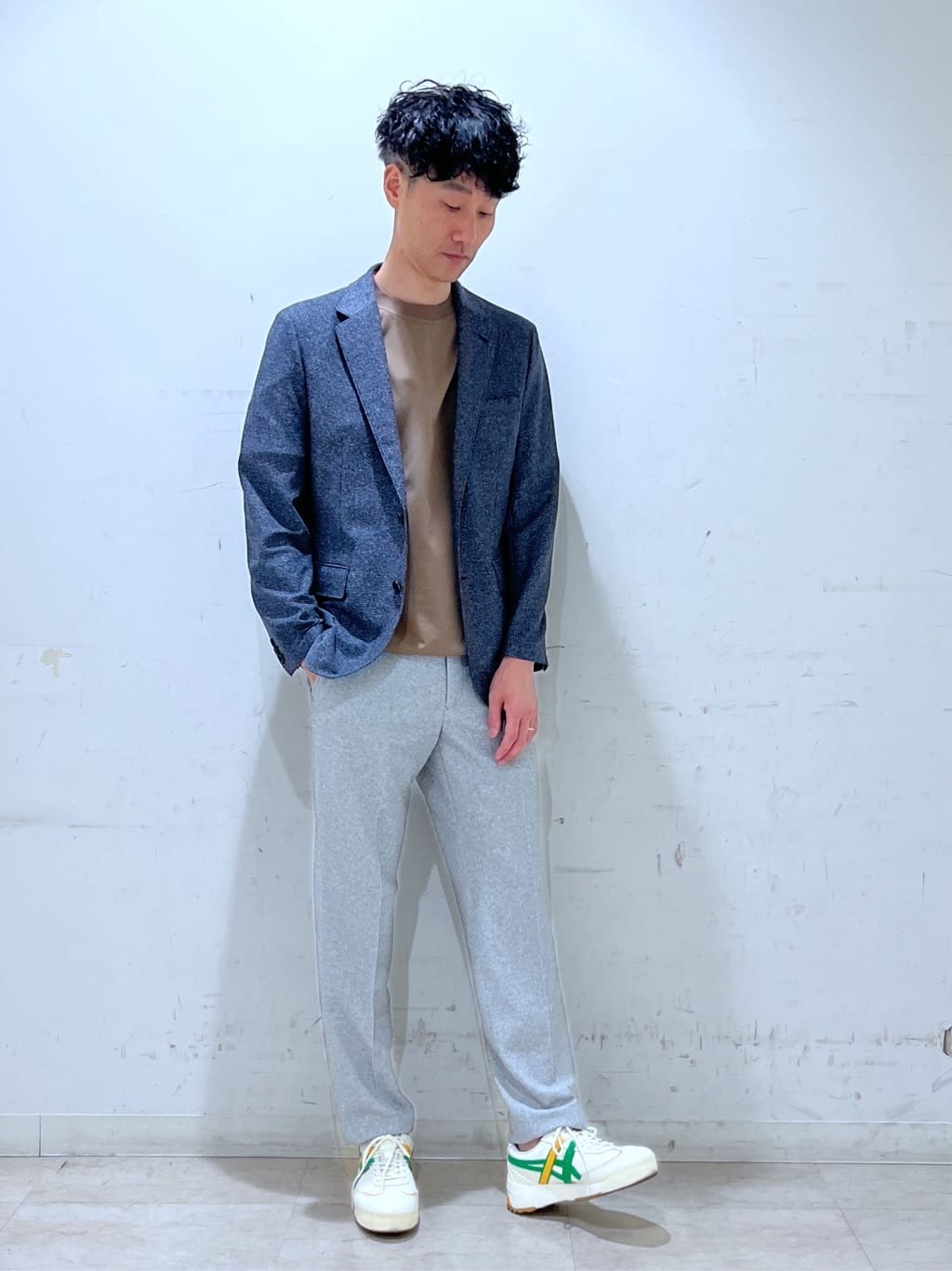 mutoさんの「TAKEO KIKUCHI｜【抗菌防臭／5サイズ展開】ハイゲージポンチ Tシャツ」を使ったコーディネート