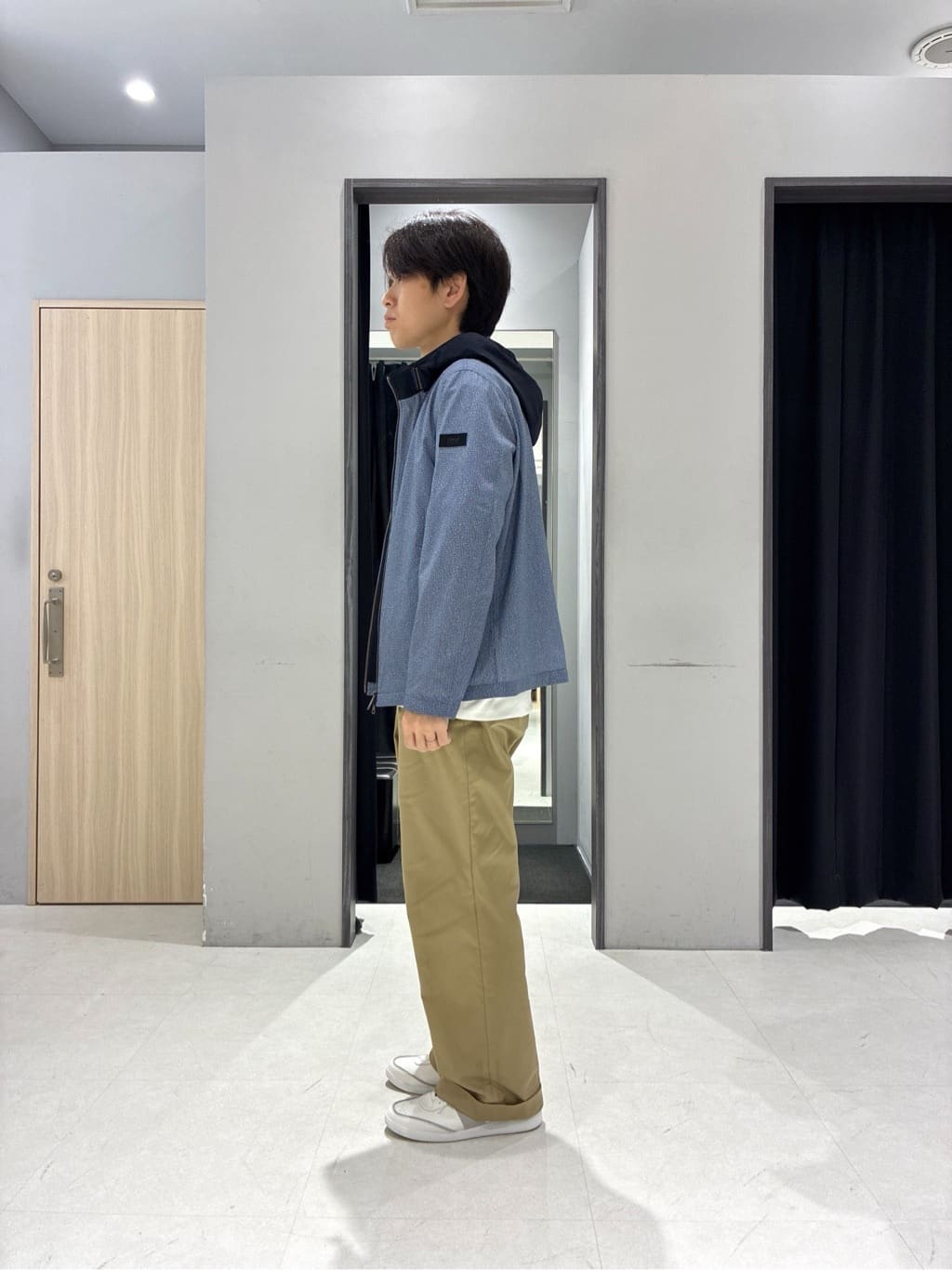 わいずみさんの「TAKEO KIKUCHI｜【キーリング付き】メランジ　大人ショルダーバッグ」を使ったコーディネート