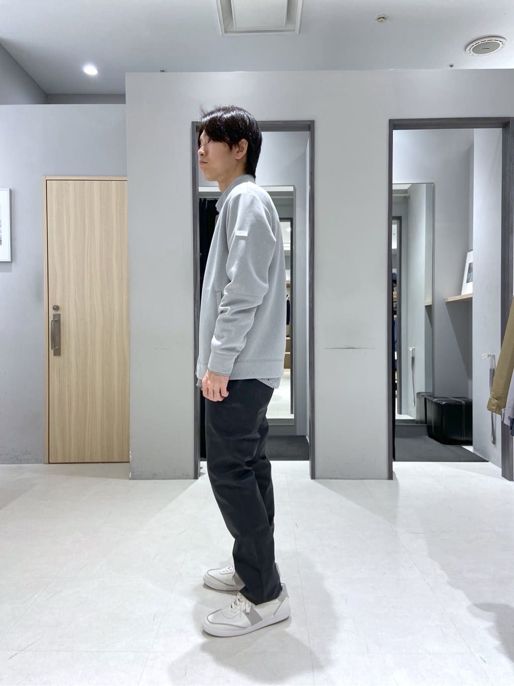 わいずみさんの「TAKEO KIKUCHI｜ハットモチーフ ジャカード ストライプ シャツ」を使ったコーディネート