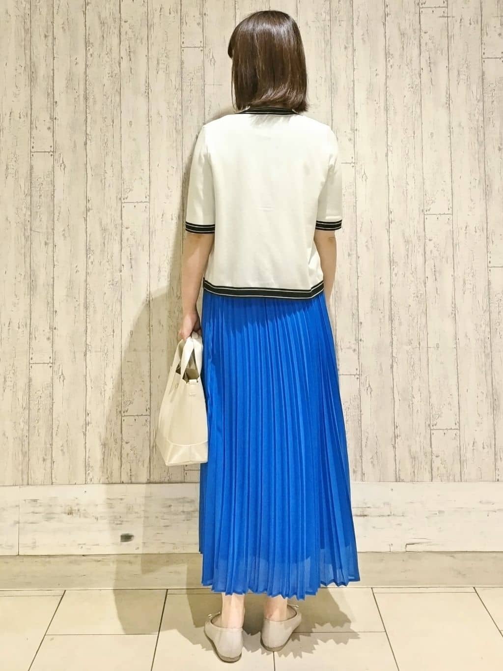 せとなさんの「index｜《7色展開／XS-LLサイズ》ボートネックリブトップス【UV／洗濯機洗い可】」を使ったコーディネート