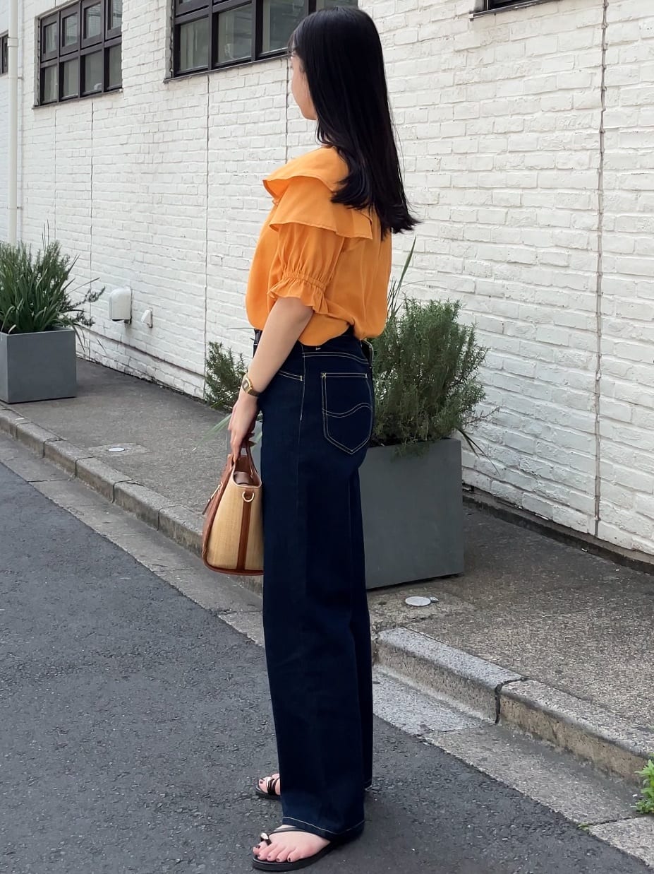 NATSUMIさんの「grove｜◆麻調ダブルフリルブラウス」を使ったコーディネート
