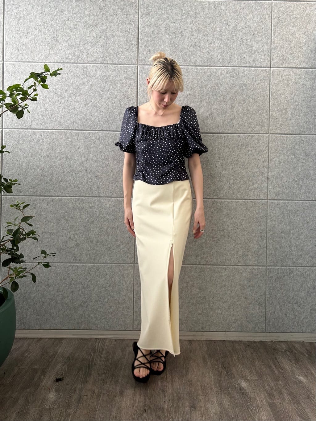 honoka Aさんの「CODE A｜polka dot blouse」を使ったコーディネート