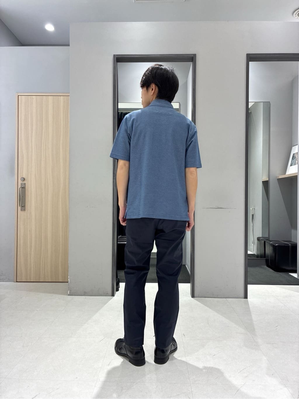 わいずみさんの「TAKEO KIKUCHI｜【抗菌防臭／9色5サイズ展開】ハニカムメランジ ポロシャツ」を使ったコーディネート