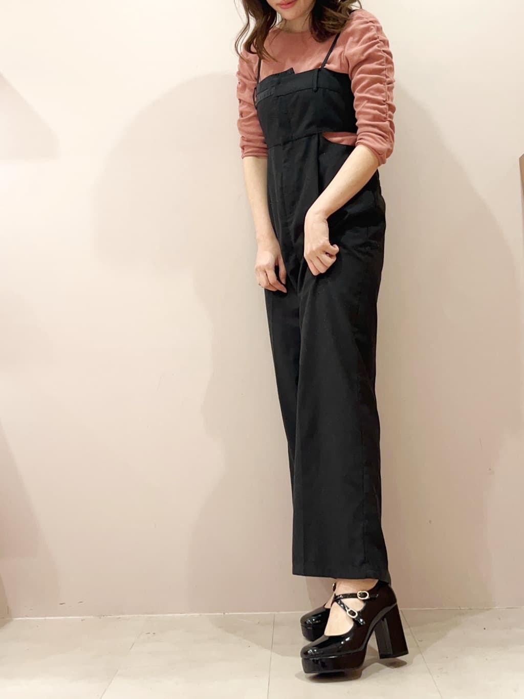 Oさんの「ESPERANZA｜クロスダブルバックル厚底パンプス 結婚式二次会 パーティー 25SS」を使ったコーディネート