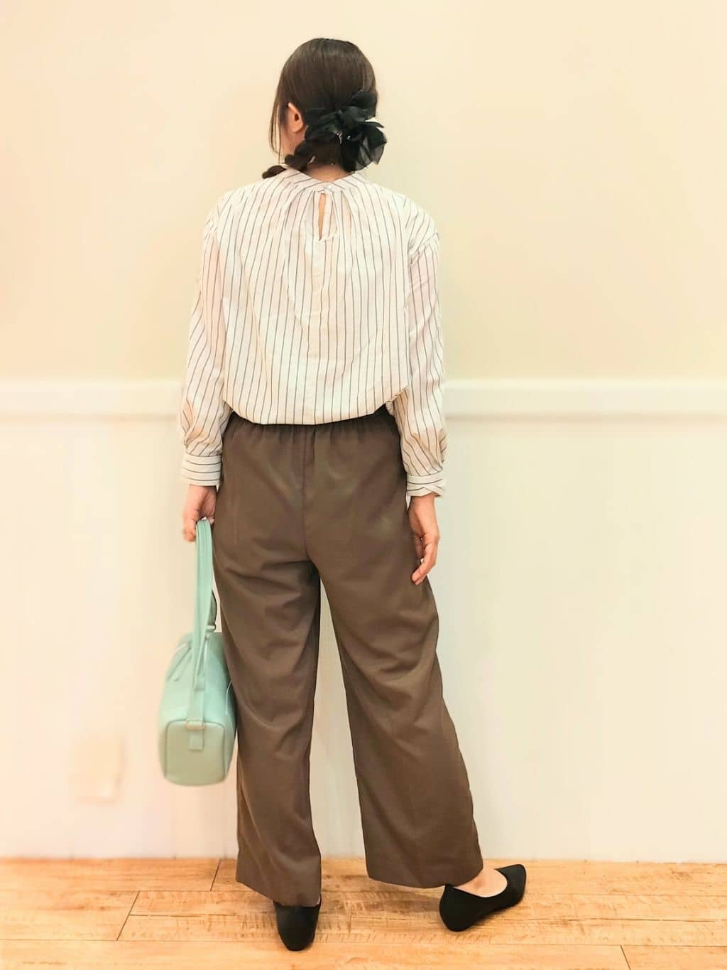 NMさんの「SHOO･LA･RUE｜◆【洗える/UV/吸水速乾/アンチピリング/S-LL】 タックワイドパンツ」を使ったコーディネート