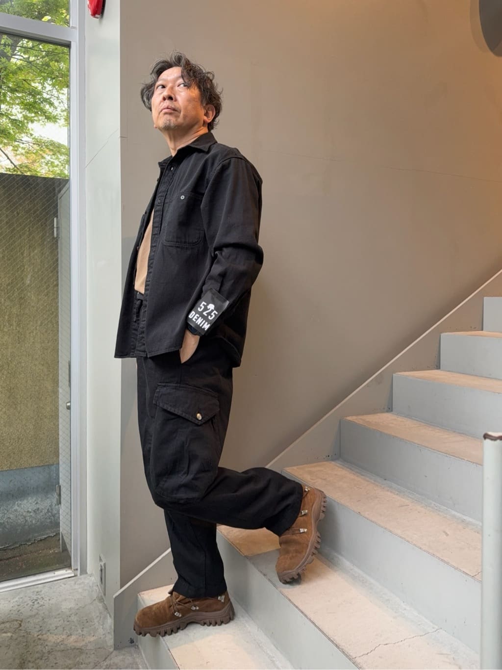 デザイナーTAKEman さんの「TAKEO KIKUCHI｜【抗菌防臭／5サイズ展開】ハイゲージポンチ Tシャツ」を使ったコーディネート
