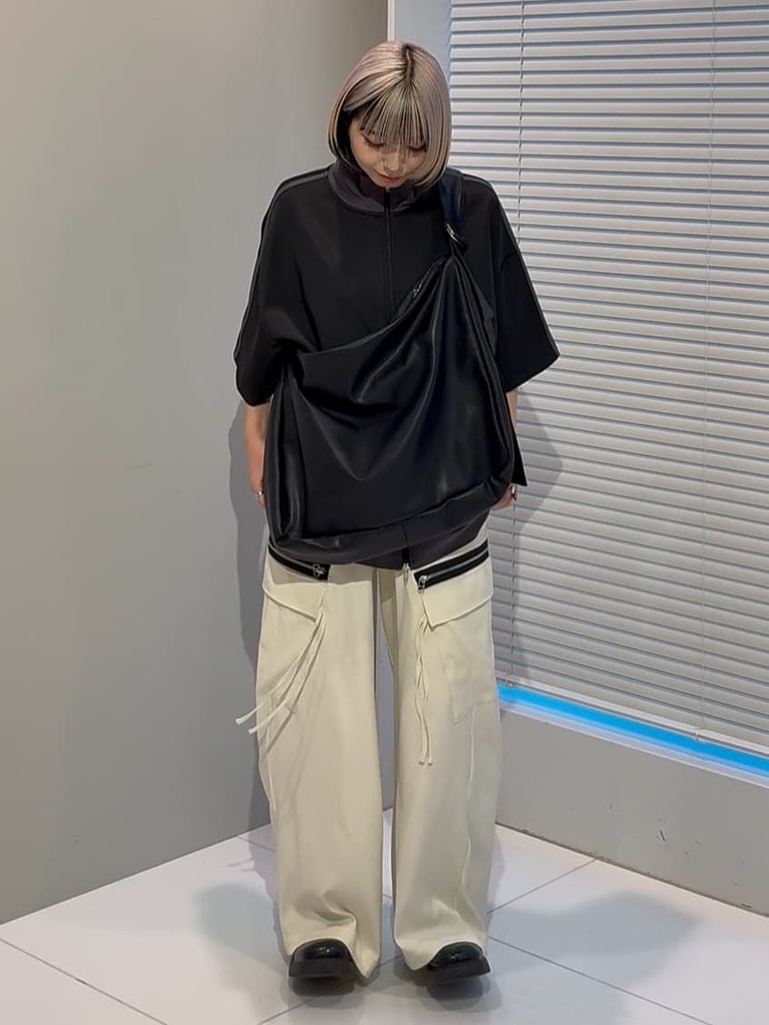 川本葵さんの「tk.TAKEO KIKUCHI｜」を使ったコーディネート