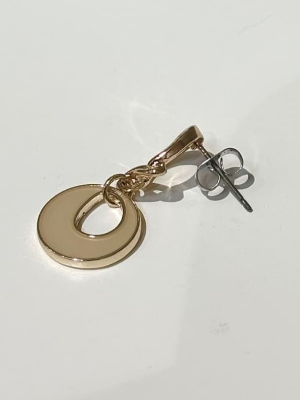yamaさんの「SHOO･LA･RUE｜◆カラーエポピアス」を使ったコーディネート