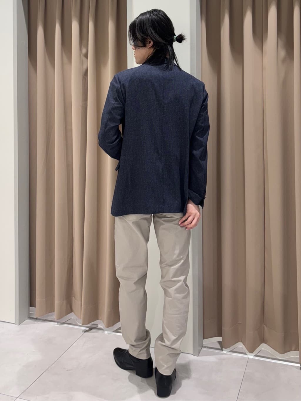 うらしーさんの「THE SHOP TK｜【オールシーズン穿ける！】7DAYSストレッチへリンボンパンツ　ON&hArr;OFF兼用」を使ったコーディネート