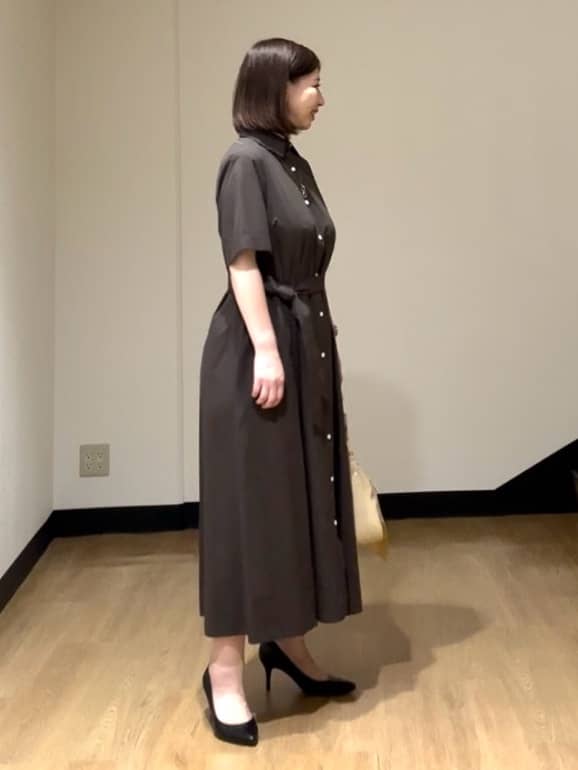MIKIKOさんの「UNTITLED｜【手洗い／58cm正方形】ベルトプリントスカーフ」を使ったコーディネート