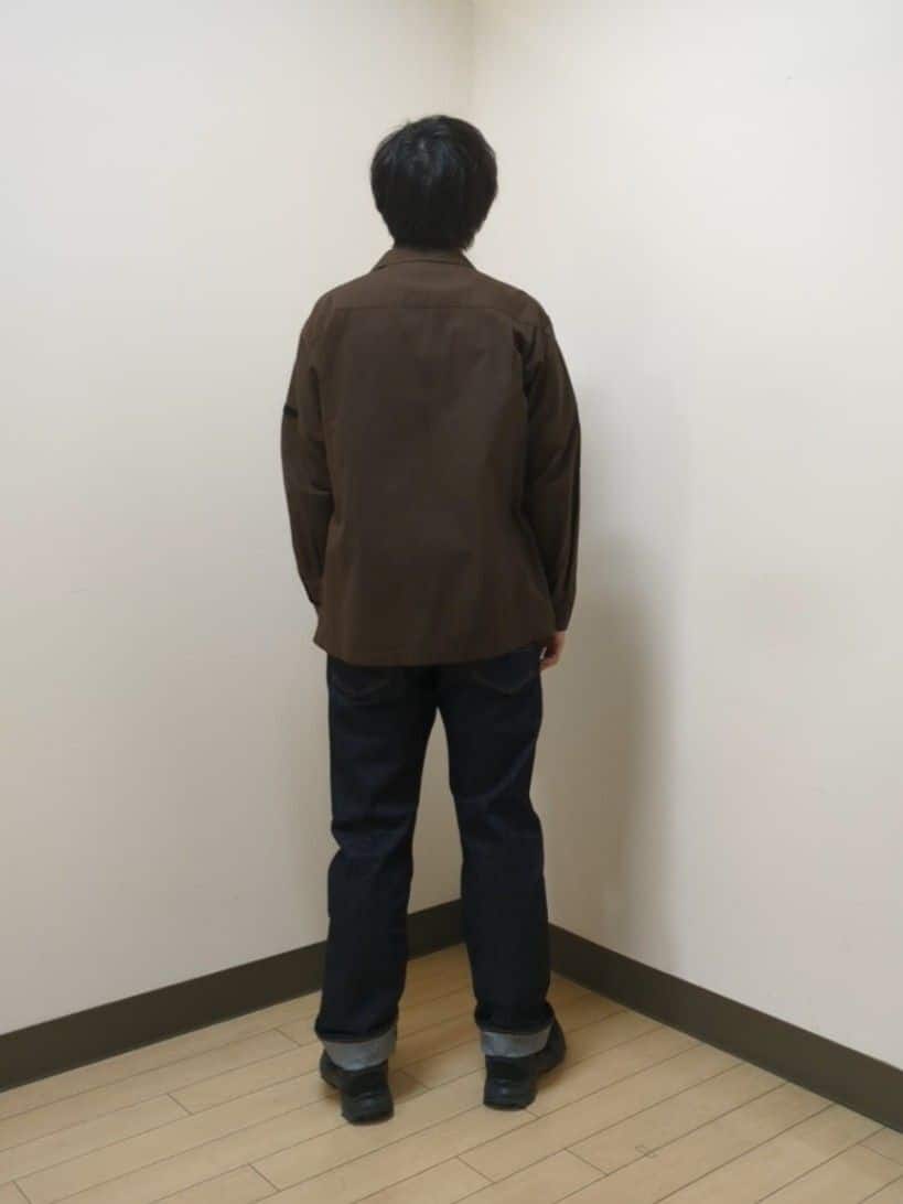 あきやまさんの「TAKEO KIKUCHI｜【モンスターストレッチ】日本製 ワンウォッシュ デニムパンツ」を使ったコーディネート