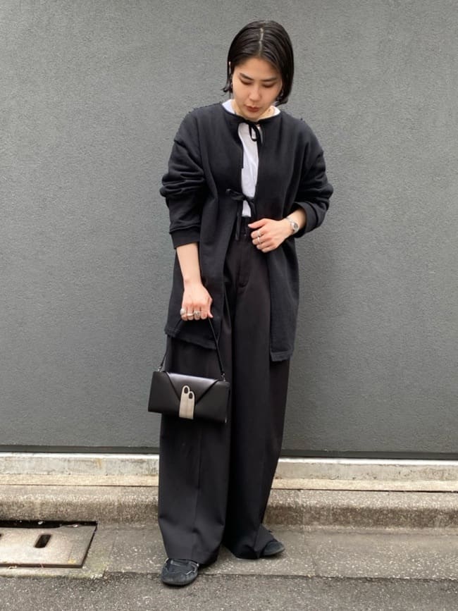 Uさんの「HIROKO HAYASHI｜LEO NECESSARIO（レオ ネチェサリオ）ショルダー付き長財布」を使ったコーディネート