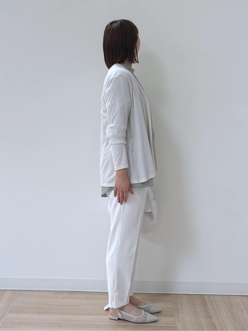amiさんの「Reflect｜◆【マシンウォッシュ可】リラクシーセンタープレスパンツ」を使ったコーディネート
