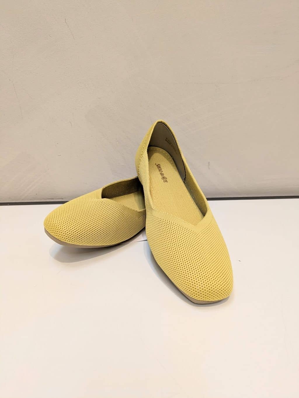 kawaさんの「SHOO･LA･RUE｜◆【高レビュー】洗えてサラサラ ニットパンプス」を使ったコーディネート