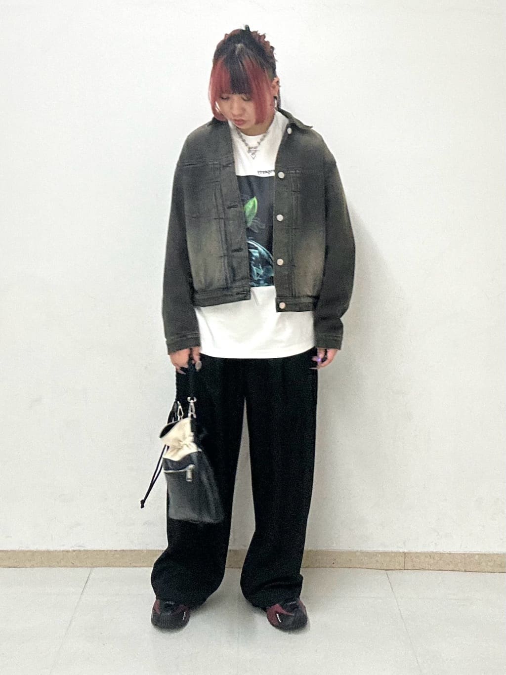 MANAさんの「tk.TAKEO KIKUCHI｜◆バレルシルエットスラックス」を使ったコーディネート