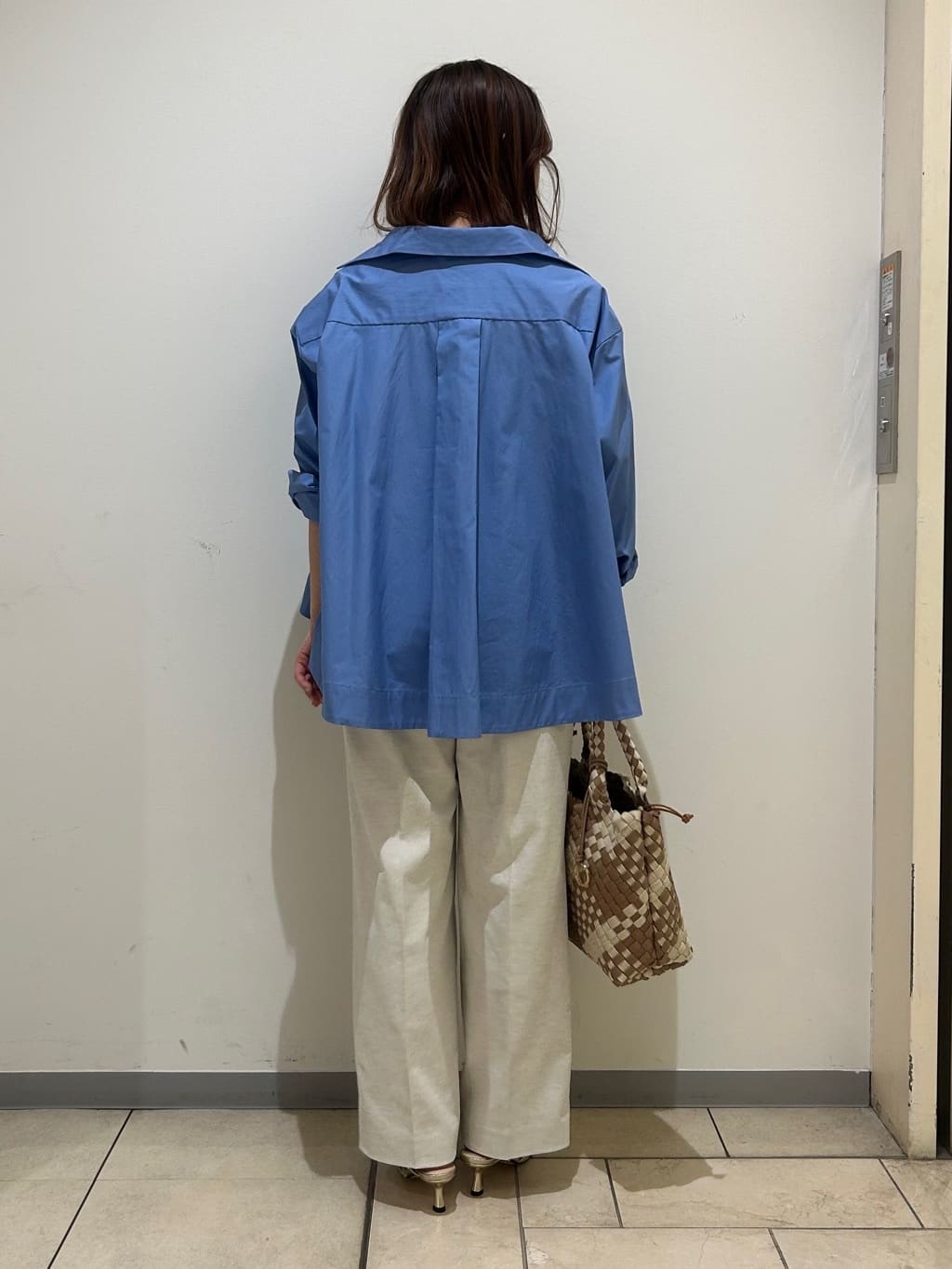 kanoさんの「UNTITLED｜◆【清涼感/洗濯機洗い可】オックス クロップドワイドパンツ」を使ったコーディネート
