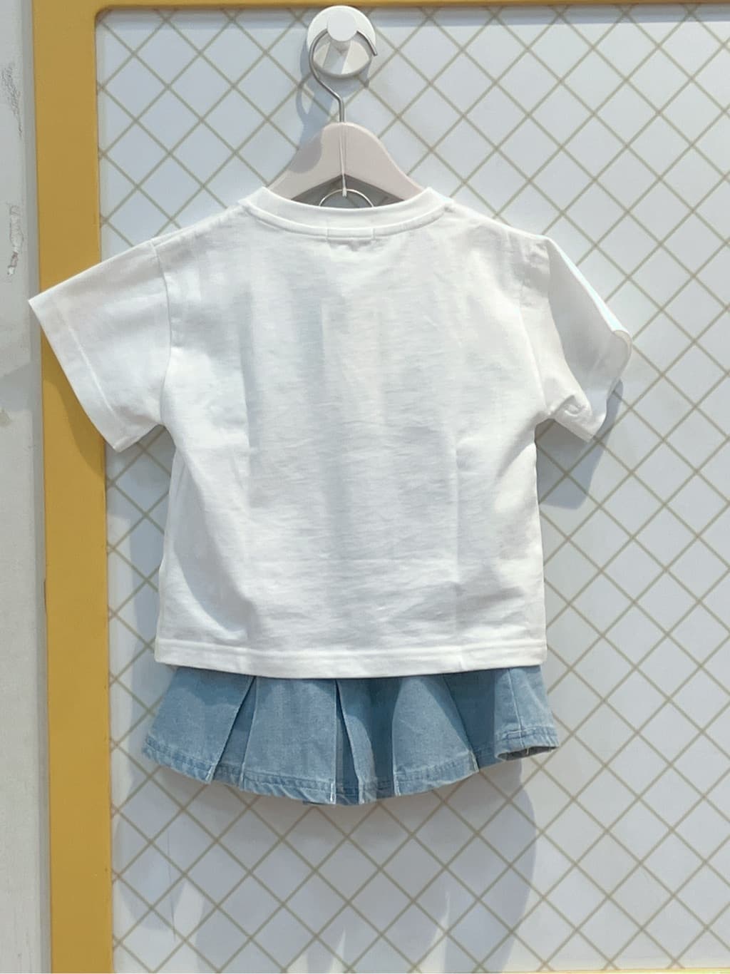 蒼さんの「SHOO･LA･RUE｜◆【100-150cm/親子リンク】アソートプリントTシャツ」を使ったコーディネート