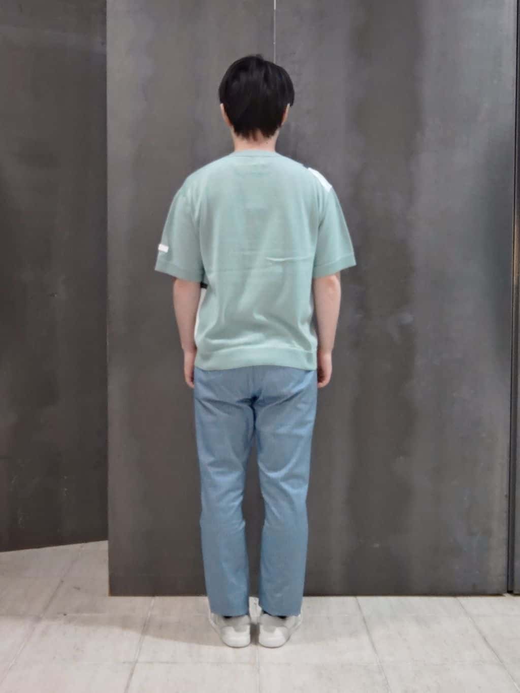 shiominさんの「TAKEO KIKUCHI｜ハットモチーフ ジャカード ストライプ シャツ」を使ったコーディネート