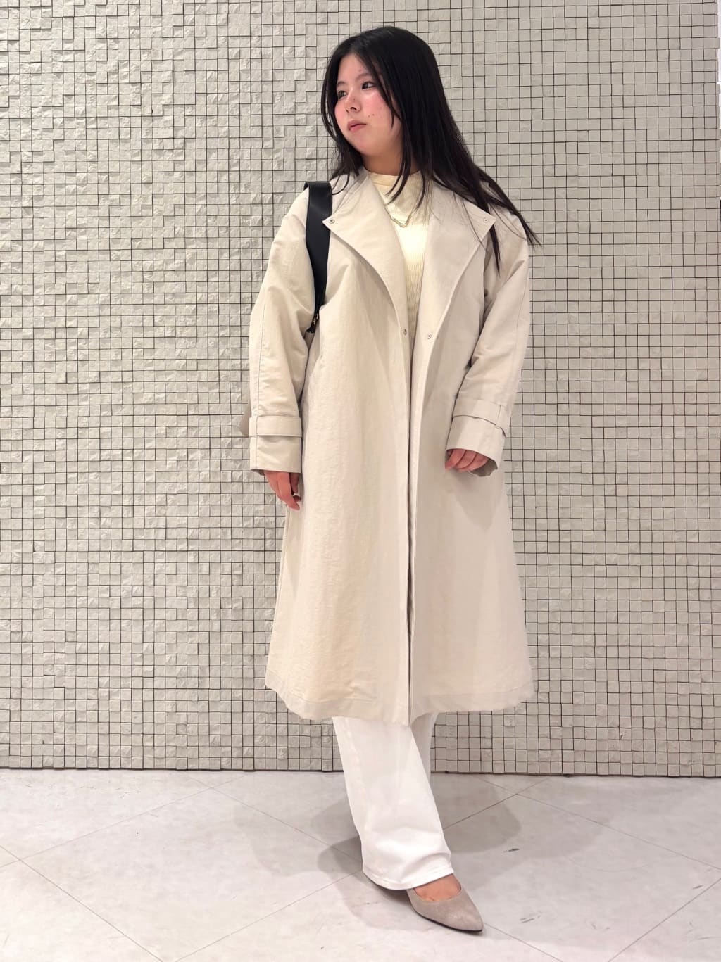MEGUMIさんの「INDIVI｜【褒められデニム】ワイドストレート デニムパンツ」を使ったコーディネート