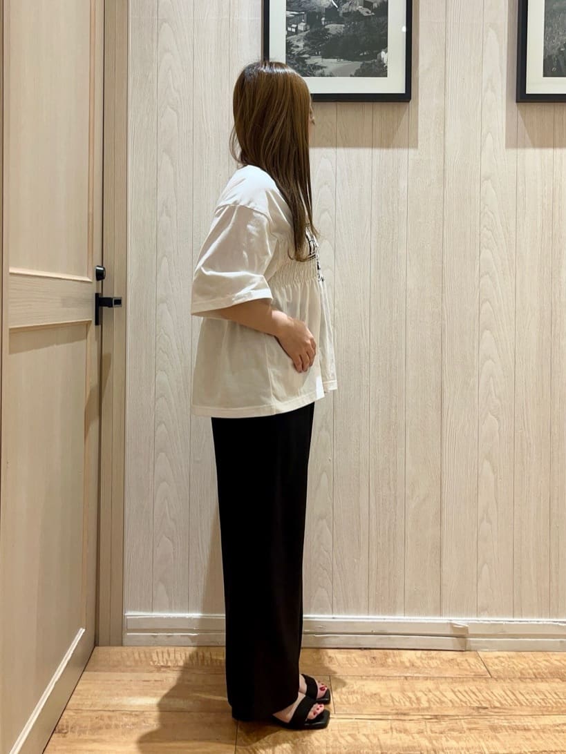 ﾕｲさんの「SHOO･LA･RUE｜◆【洗える/ひんやり/UV/SS-3L】さらさらぷるんワイドパンツ」を使ったコーディネート