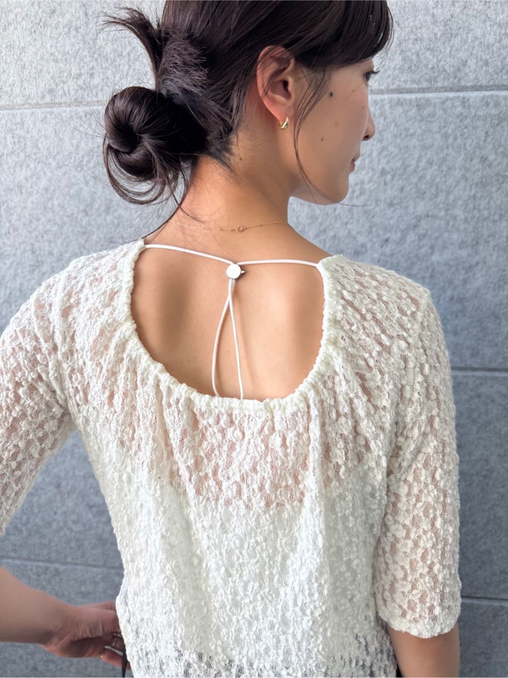 uchi__yamaさんの「CODE A｜lace layered pullover」を使ったコーディネート