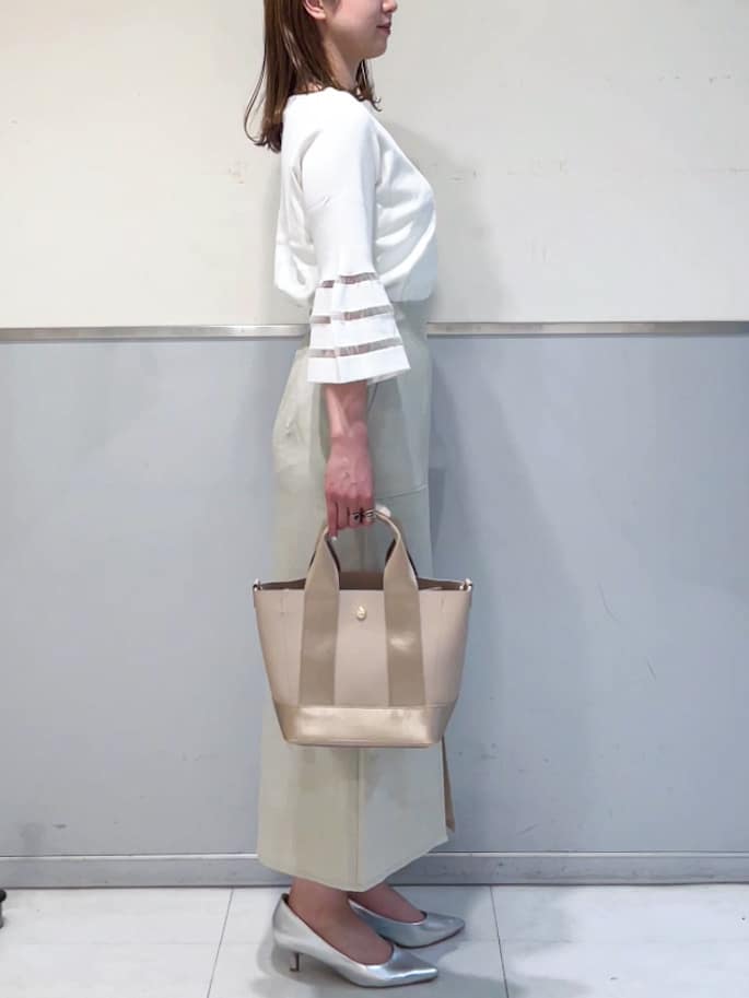 ミーさんの「index｜◆《6色展開》シアーボーダーフレアスリーブニット【洗濯機洗い可】」を使ったコーディネート