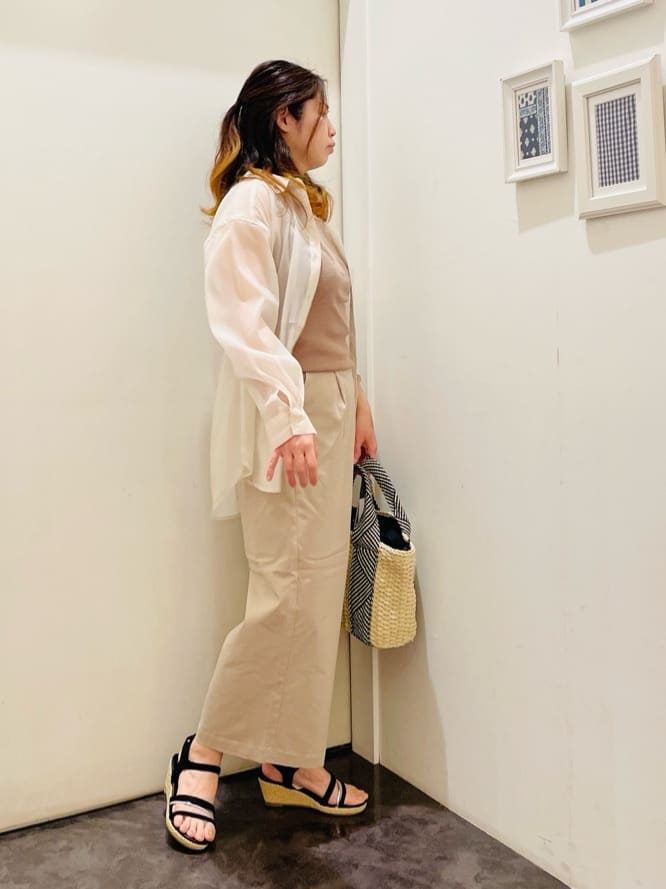 c_h_i_k_aさんの「grove｜サマーハイパーストレッチワイドパンツ」を使ったコーディネート