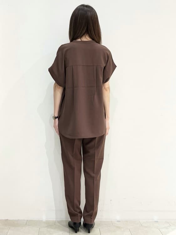 yukariさんの「OPAQUE.CLIP｜《7色展開／SS-LLサイズ》ストレッチスキッパーブラウス／セットアップ対応【洗濯機洗い可／防シワ】」を使ったコーディネート