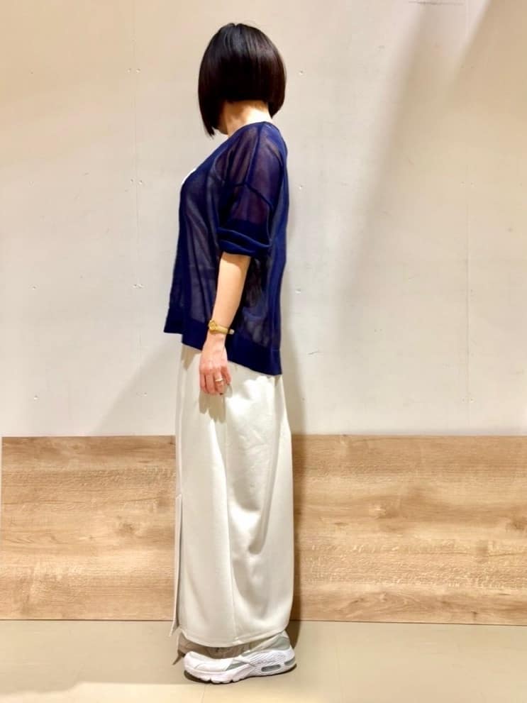 すずさんの「SHOO･LA･RUE｜◆【洗える/S-LL】シアーネックがこなれ見え リブタンクトップ」を使ったコーディネート