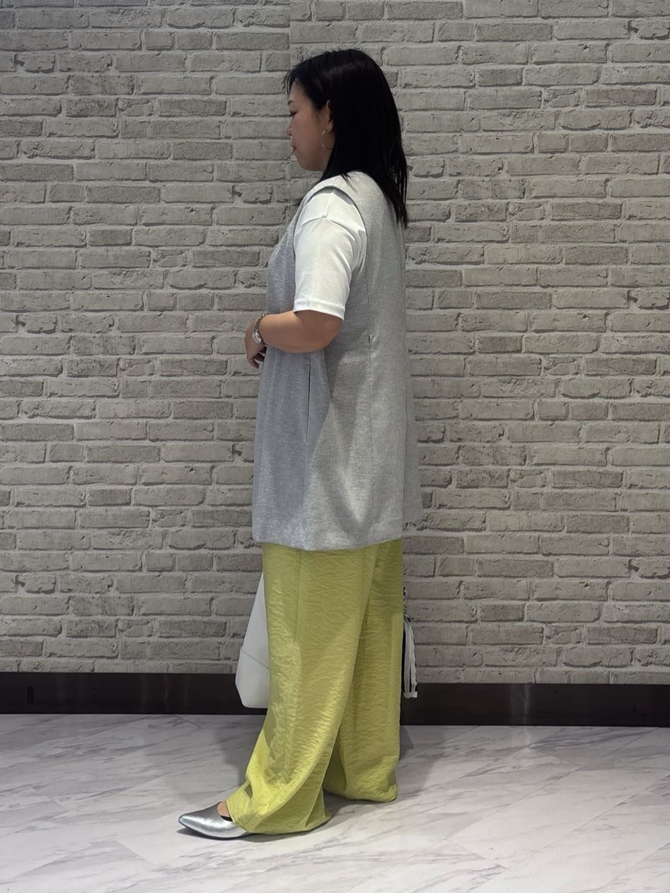Akiさんの「INDIVI｜◆【こなれSETUP】リネンライクジレジャケット」を使ったコーディネート