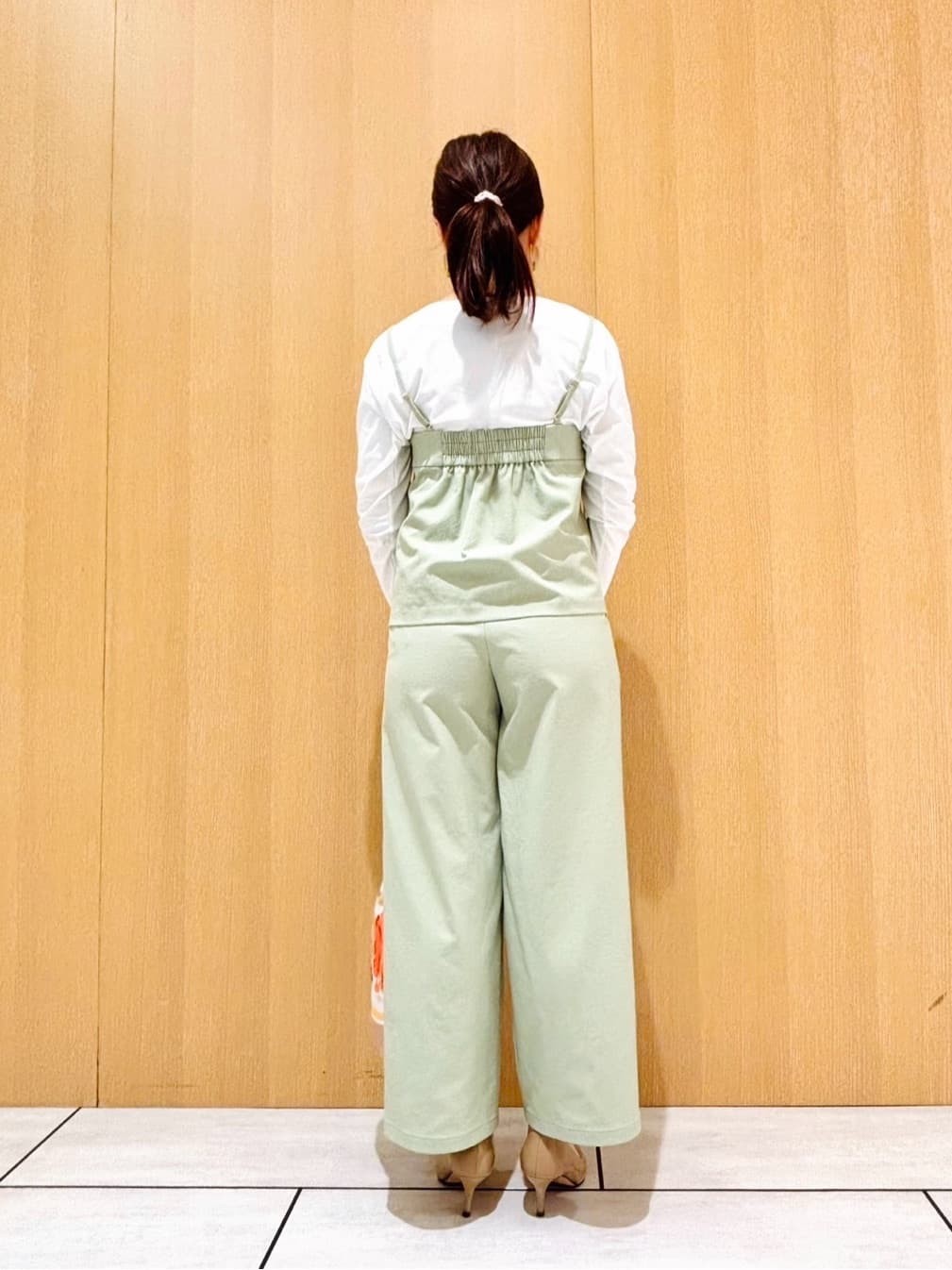 CHISATOさんの「UNTITLED｜◆【セットアップ可能】フロントラップ ワイドパンツ」を使ったコーディネート