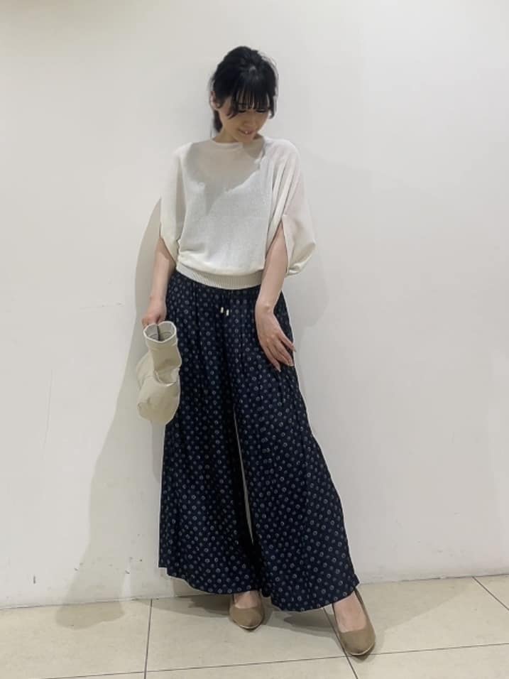 watanabeさんの「UNTITLED｜【遮熱・UVカット・ウォッシャブル】つば広HAT」を使ったコーディネート