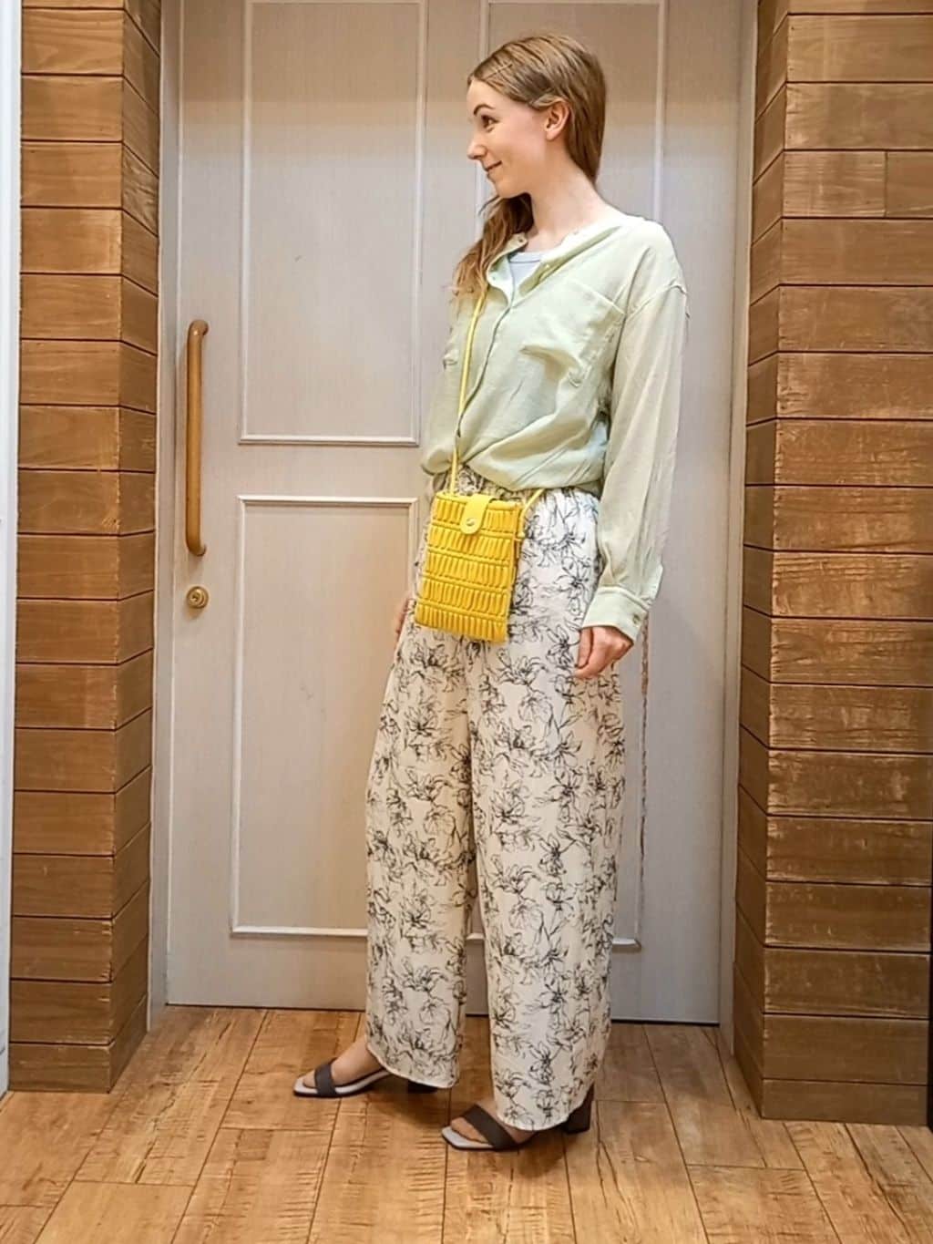 Mirkaさんの「SHOO･LA･RUE｜」を使ったコーディネート