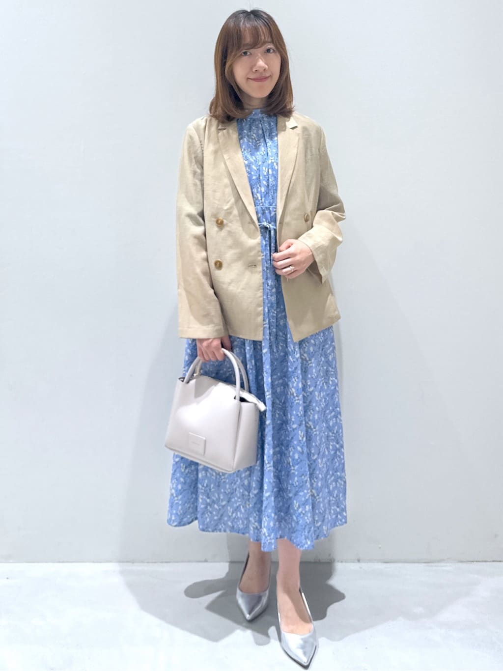 yukaさんの「OPAQUE.CLIP｜麻調シアーダブルブレストテーラードジャケット【洗濯機洗い可】」を使ったコーディネート