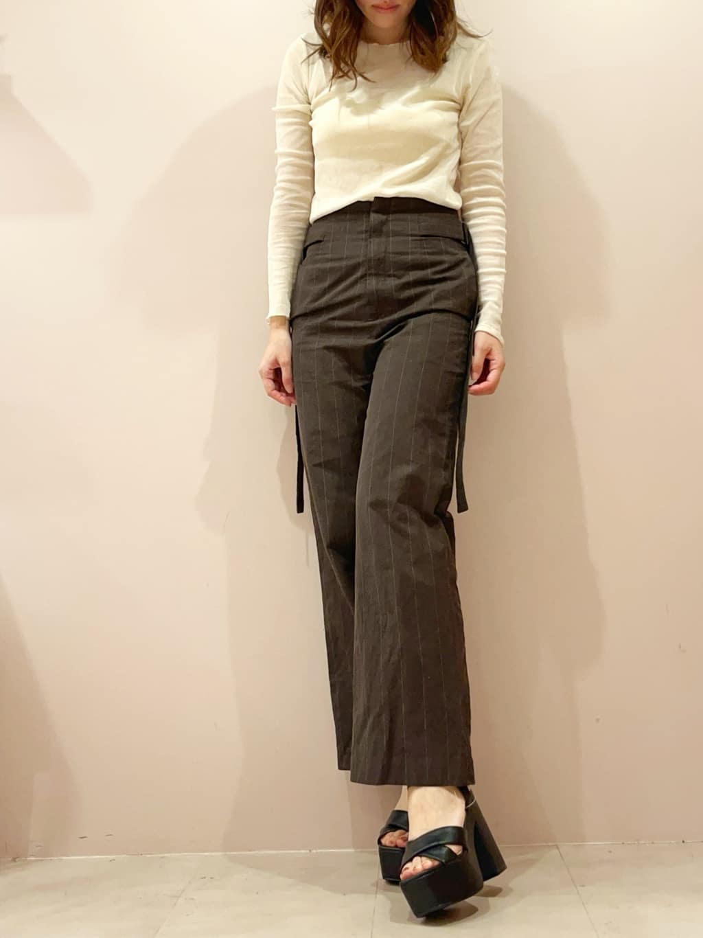 Oさんの「ESPERANZA｜◆【ラク盛り／サンダル】リピーター続出／脚長美脚　ラク盛り厚底サンダル　24年Ver」を使ったコーディネート