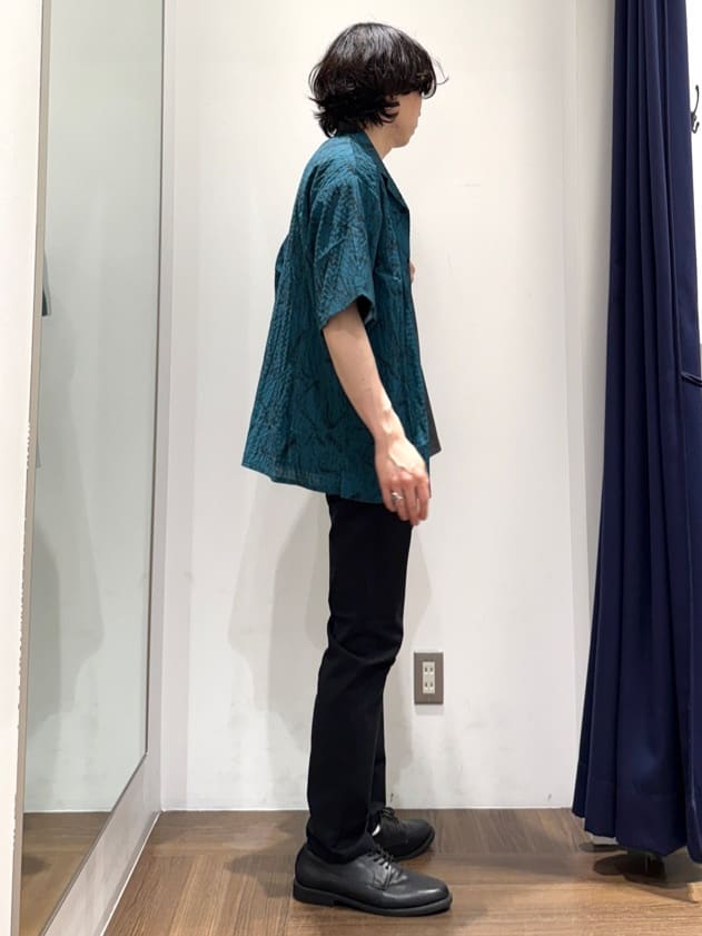 Tightさんの「THE SHOP TK｜【オールシーズン穿ける！】7DAYSストレッチへリンボンパンツ　ON&hArr;OFF兼用」を使ったコーディネート