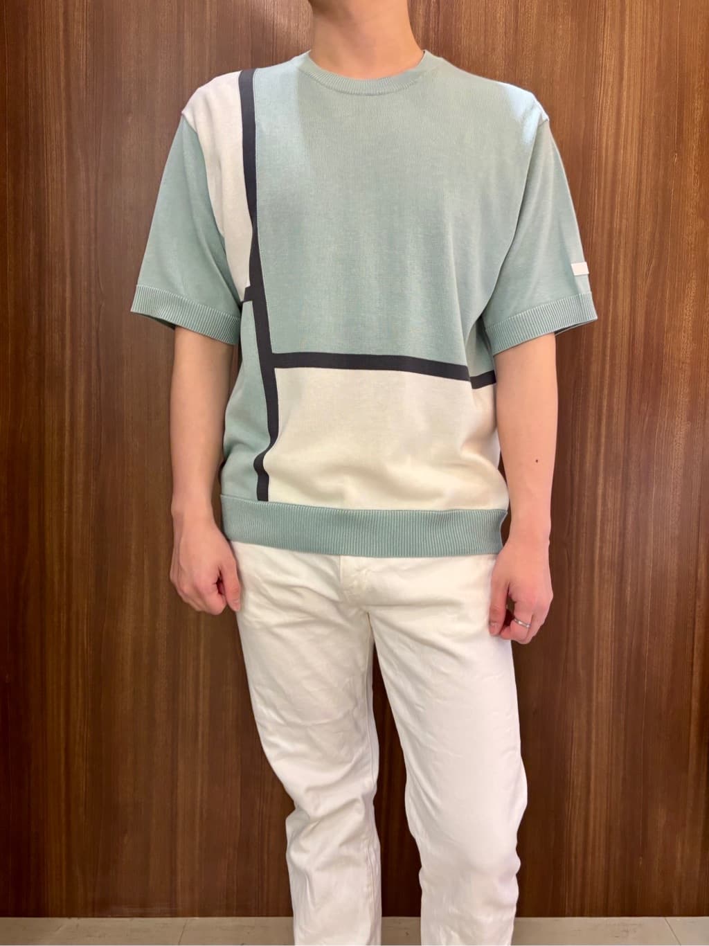 中村さんの「TAKEO KIKUCHI｜【Sサイズ～】ストレッチ デニム パンツ」を使ったコーディネート