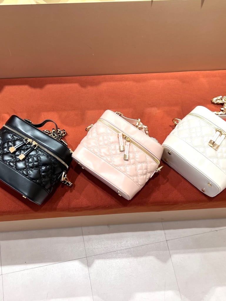 yumiさんの「ESPERANZA｜メッシュフラットパンプス」を使ったコーディネート